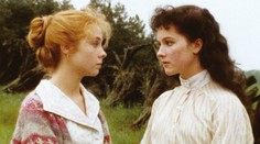 Anna zo Zeleného domu a jej priateľka Diana: Jedna stále hrá, druhá vyučuje jogu!