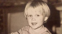 Z tohto rozkošného chlapčeka je dnes svalnatý sexsymbol