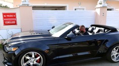 Policajná razia u populárneho MMA zápasníka pred Štedrým dňom. Pre drogy zadržali dve osoby