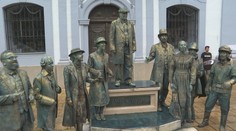 Spišskú Novú Ves zaplavili živé sochy. Jednu z nich stvárnil aj známy spevák