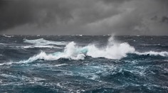 Dráma v Chorvátsku: Češku s malými deťmi na paddleboarde odniesla búrka na otvorené more