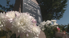 Prípad pádu vrtuľníka, pri ktorom zahynuli dvaja hasiči, stále neuzavreli. Najbližší si pripomenuli výročie