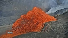Sopka Kilauea na Havaji znovu chrlí lávu. Gejzíry striekajú až do výšky 30 metrov