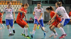 Florbalistky prehrali, hrajú o siedme miesto