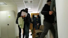 Súd vzal do väzby úradníčku, ktorú zadržali pre kokaín