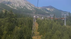 Pomaly dosluhuje, no pár sezón si ešte pojazdí. Lanovka z Tatranskej Lomnice na Štart funguje už 30 rokov