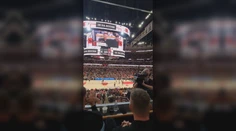Hossa má v Chicagu nabitý program. Tlieskala mu celá hala legendárnych Bulls