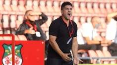 Na lavičku DAC prichádza kouč s bohatými skúsenosťami. Na konte má aj postup do Premier League