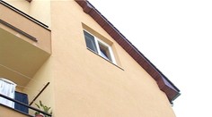 V Topoľčanoch vypadol z okna malý chlapec (4)
