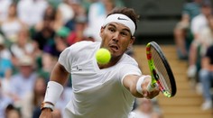 Do wimbledonského osemifinále sa pozrie aj Federer a Nadal