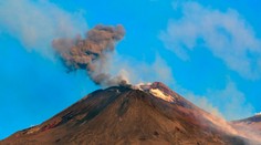 Sopka Etna vybuchla. Na Sicílii museli zatvoriť dve letiská