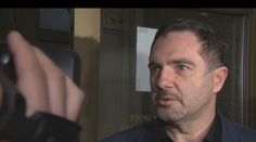 Advokát, ktorý sa obliekal do nacistickej uniformy, môže znova obhajovať obvinených