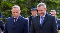 Po 10 rokoch sa lúči s funkciou prezidenta. Duda dostal od Pellegriniho praktický darček