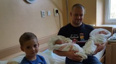 Dvojičky si pred príchodom na svet užili spanilú jazdu s húkačkami: Policajti pomáhali a chránili!