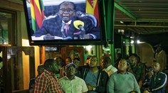 Vládnuca strana podala návrh na impeachment Mugabeho