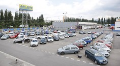 Na povinnú technickú kontrolu staršieho auta budeme chodiť každý rok? Zisťovali sme, či nám to hrozí