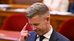V Maďarsku sa začína nová éra. Parlament zvolil Pétera Magyara za premiéra