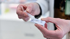 Nový subvariant covidu-19 sa šíri rýchlejšie a má vraj aj nové príznaky. Zrejme bude dominovať aj na Slovensku