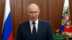 Rusko priznalo, že pri vzbure vagnerovcov prišlo o vojakov, Putin vzdal úctu zabitým pilotom