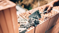 Slovák skolaboval na stavbe v Rakúsku, v nemocnici zomrel. Bol otcom piatich detí