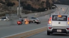 VIDEO: Bezohľadný motorkár zavinil vážnu dopravnú nehodu, začalo sa to kopancom