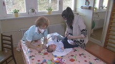 Už 10 rokov by si mohla užívať dôchodok. Obetavá sestrička z Bardejova pomohla tisícom ľudí