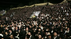 Izrael si dňom štátneho smútku pripomína obete tlačenice počas púte