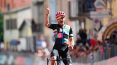 Najdlhšiu etapu ovládol Bettiol, Saganovi stačí na zisk cyklámenového dresu dôjsť do Milána