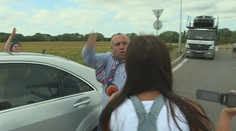 V pekných oblekoch a na luxusných autách okrádajú vodičov. Mesiace sme sledovali ďalší gang