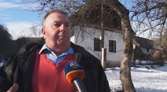 Pán Javor účty platí, no elektriku na chalupe aj tak nemá. Problém je u suseda