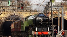 Anglicko má novú atrakciu, parná lokomotíva vás odvezie späť do minulosti