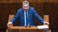 Blaha sa nedočkal ani na štvrtý pokus. Za predsedu ľudskoprávneho výboru zvolili Dostála