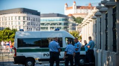 Postup polície počas demonštrácií bude mať dohru. Poslanci si pozvali policajného šéfa Kovaříka