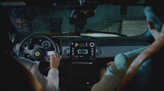 Ferrari ukázalo svoj prvý elektromobil. Luxusné auto rozdelilo fanúšikov značky na dva tábory