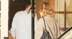 To nemôže myslieť vážne. Slávna herečka (45) ruka v ruke s o 20 rokov mladším