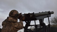 USA nepošlú Ukrajine niektoré prisľúbené zbrane, obávajú sa o vlastné zásoby