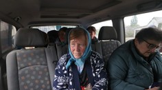 Ruský dron zasiahol  minibus plný ľudí. Deväť civilistov je po smrti, ďalší bojujú o život