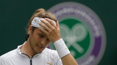 VIDEO: Vo Wimbledone končí aj Lukáš Lacko, v 2. kole nestačil na Rogera Federera