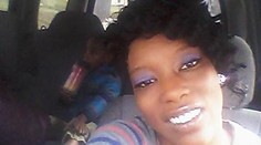 Matka šoférovala, smrteľne ju postrelil len dvojročný synček