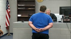 Psychopat držal ženu na reťazi v skladovom kontajneri