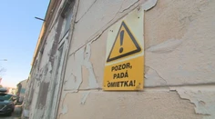 Historické centrum Nitry chátra a budovy sa rozpadajú. Vedenie mesta a poslanci sa vyhovárajú jeden na druhého