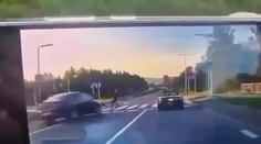 VIDEO: Chýbalo mu pár krokov do konca priechodu. Desivý náraz nemal šancu prežiť