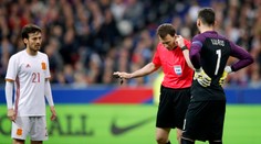 Futbal potrebuje videorozhodcu. Zápas Francúzsko - Španielsko by bol bez neho iný