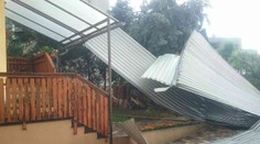 GALÉRIA: Búrková smršť spôsobila v Rimavskej Sobote materiálne škody