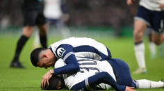 VIDEO: Hráč Tottenhamu zostal nehybne ležať. Po zápase prišli z nemocnice našťastie dobré správy
