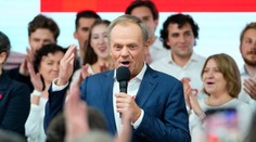 Väčšina Poliakov chce, aby novú vládu zostavovala súčasná opozícia, ukázal prieskum