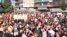 Pred Bonaparte sa opäť demonštrovalo. Protestujúcim dochádza para