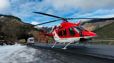 Čelná zrážka auta a kamiónu na severe Slovenska. Na mieste zasahoval aj vrtuľník