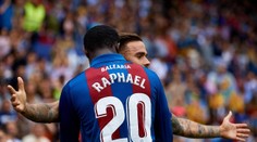 Tragédia počas zápasu. Zomrel mladý futbalista, ktorému pred časom odporučili ukončiť kariéru