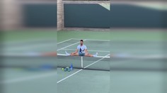 VIDEO: Jean-Claude Van Djokovic. Srbský tenista zvolil jedinečný spôsob meditácie